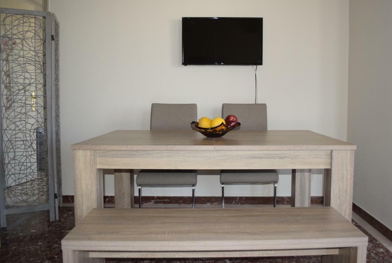 קיסאמוס Modern Apartment With Garden מראה חיצוני תמונה