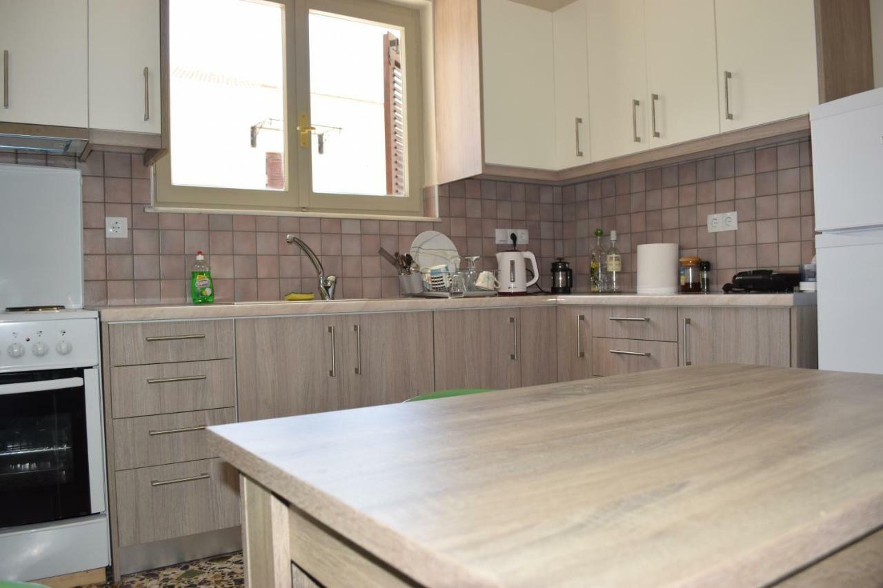 קיסאמוס Modern Apartment With Garden מראה חיצוני תמונה