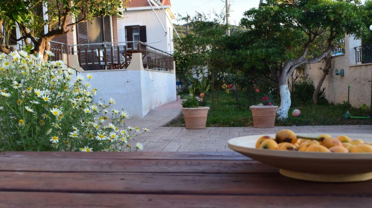 קיסאמוס Modern Apartment With Garden מראה חיצוני תמונה